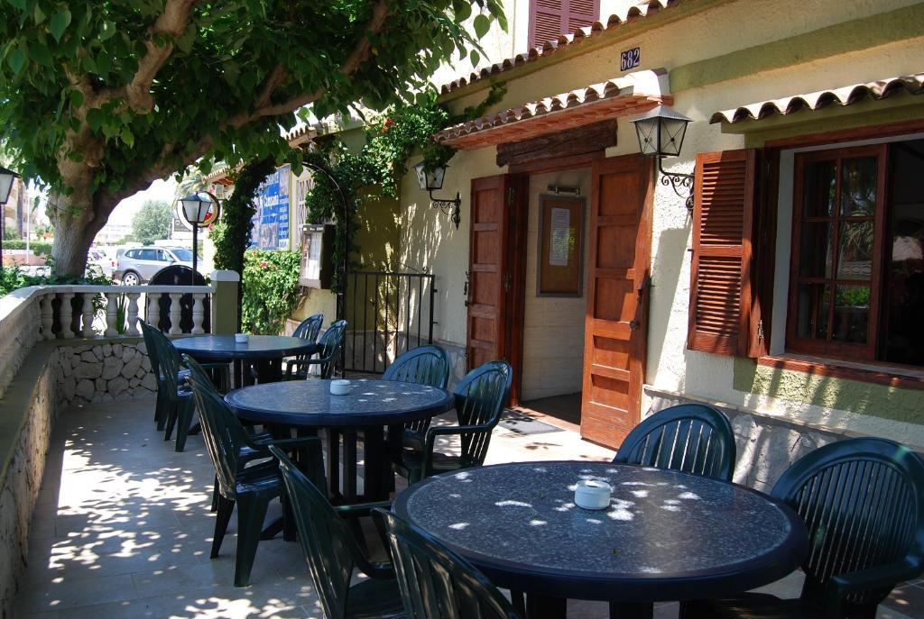 Hostal Mi Campana Denia Bagian luar foto