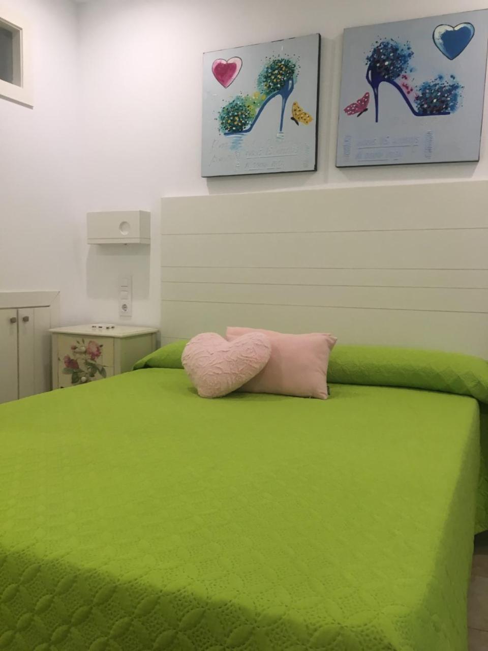 Hostal Mi Campana Denia Bagian luar foto
