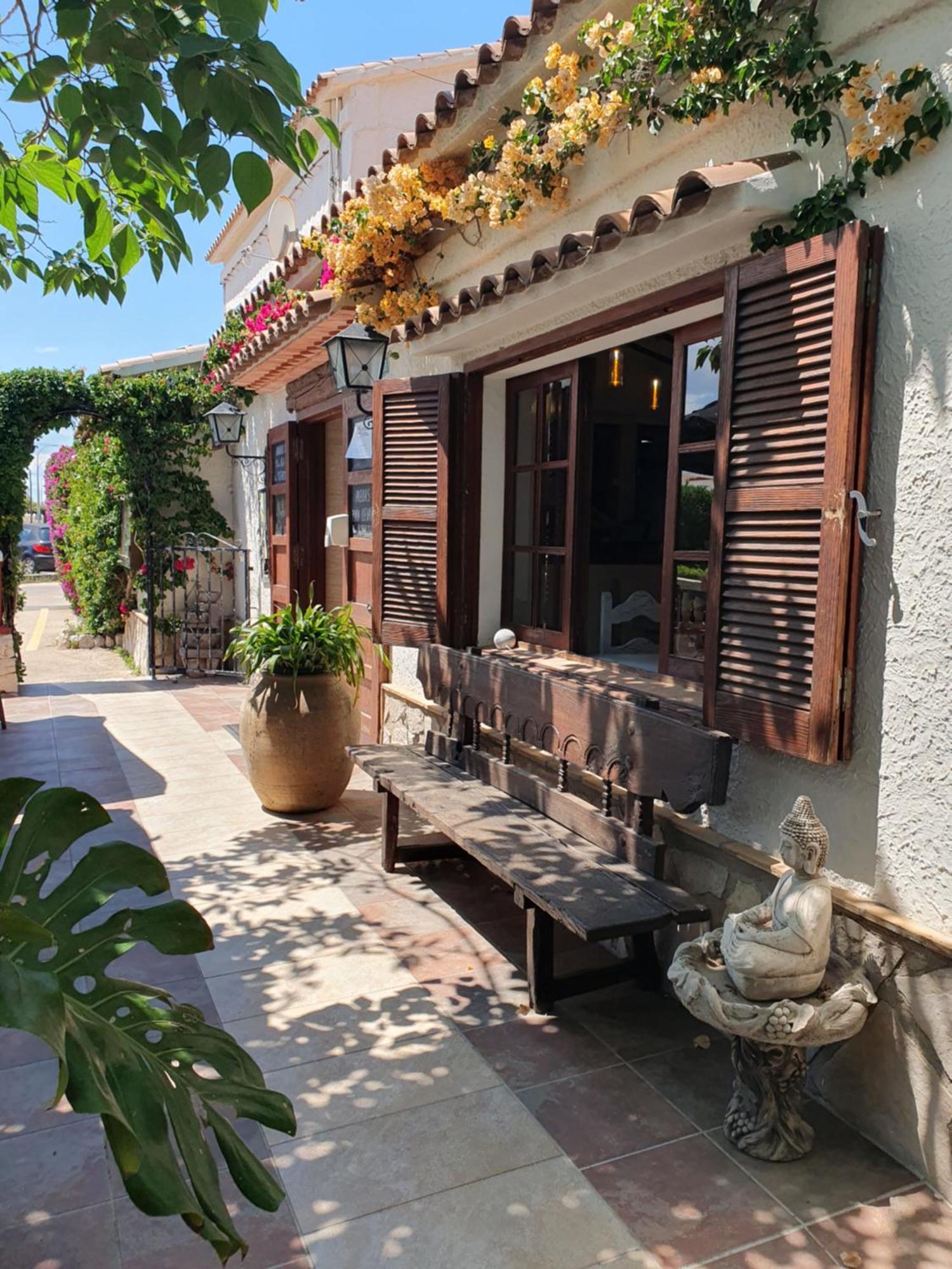 Hostal Mi Campana Denia Bagian luar foto