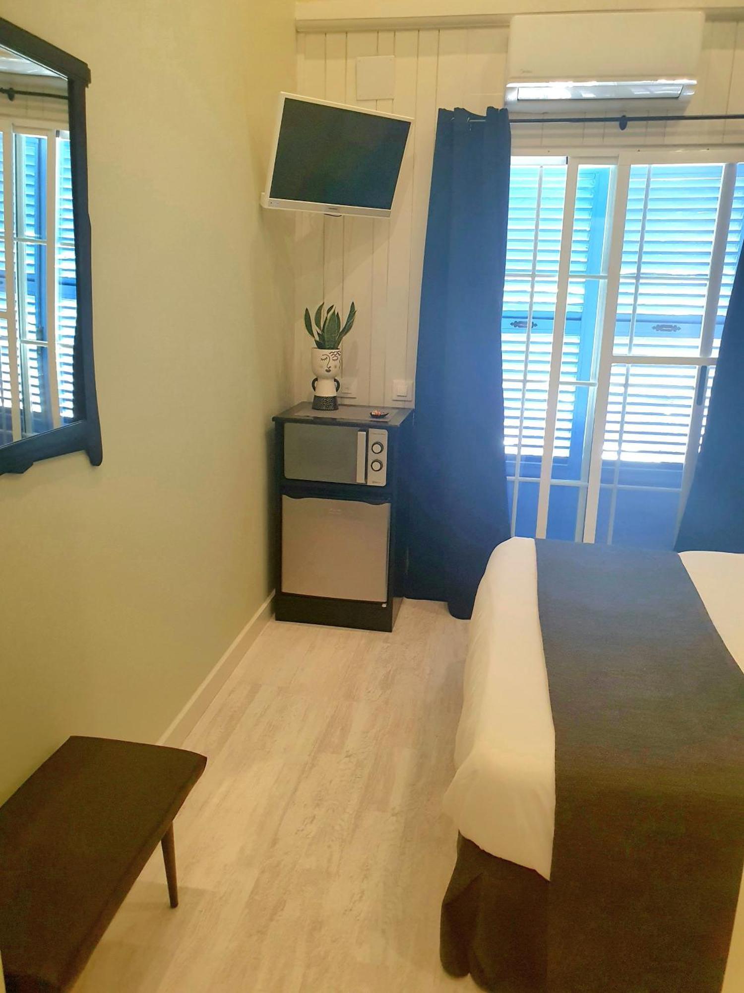 Hostal Mi Campana Denia Bagian luar foto
